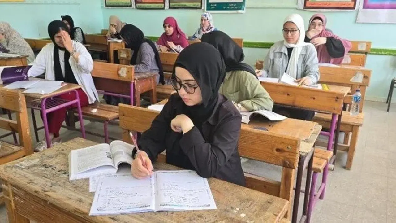 توقيت امتحانات آخر العام 2026 وفقًا للخريطة الرسمية لصفوف النقل والثانوية العامة